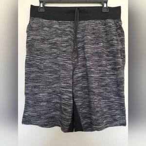 Lululemon Men's T.H.E. Short Linerless 9" All Court Texture White/ Black Sz M